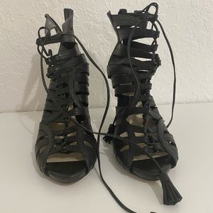 Vince Camuto Black lace up shoes